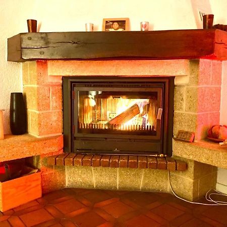 Cheerful Villa With Fireplace, Bath-Tub And Garden Noville Dış mekan fotoğraf