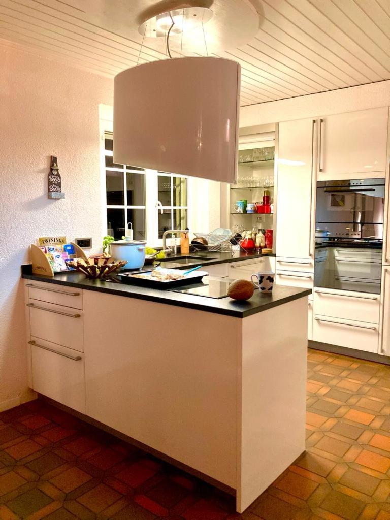 Cheerful Villa With Fireplace, Bath-Tub And Garden Noville Dış mekan fotoğraf
