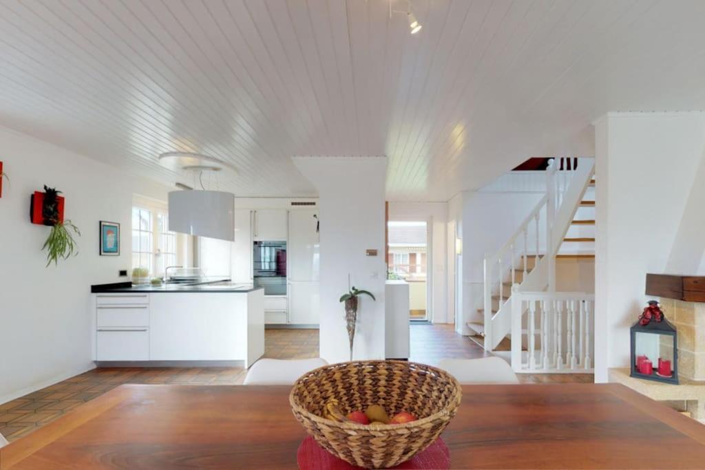 Cheerful Villa With Fireplace, Bath-Tub And Garden Noville Dış mekan fotoğraf